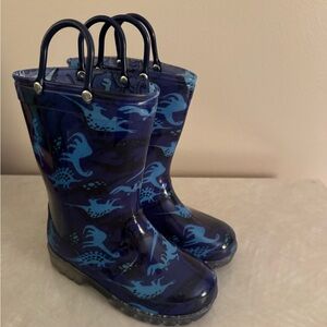 Rain boots toddler Like new